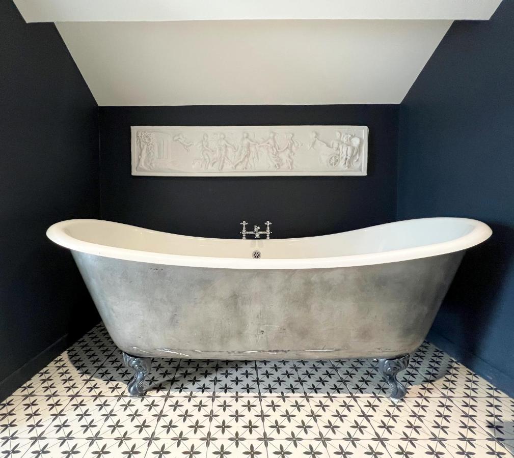 Luxurious Converted Old Victorian Bank Building Holiday home