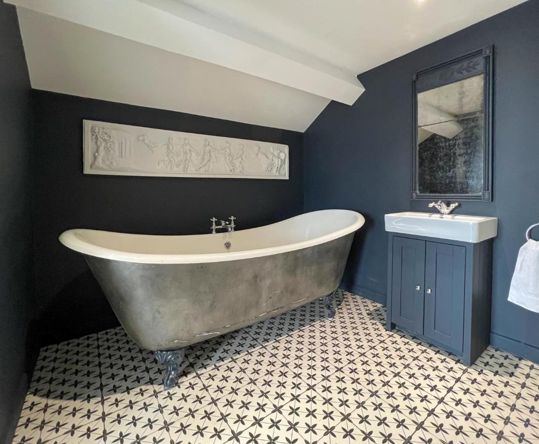 Holiday home Luxurious Converted Old Victorian Bank Building Stewartstown